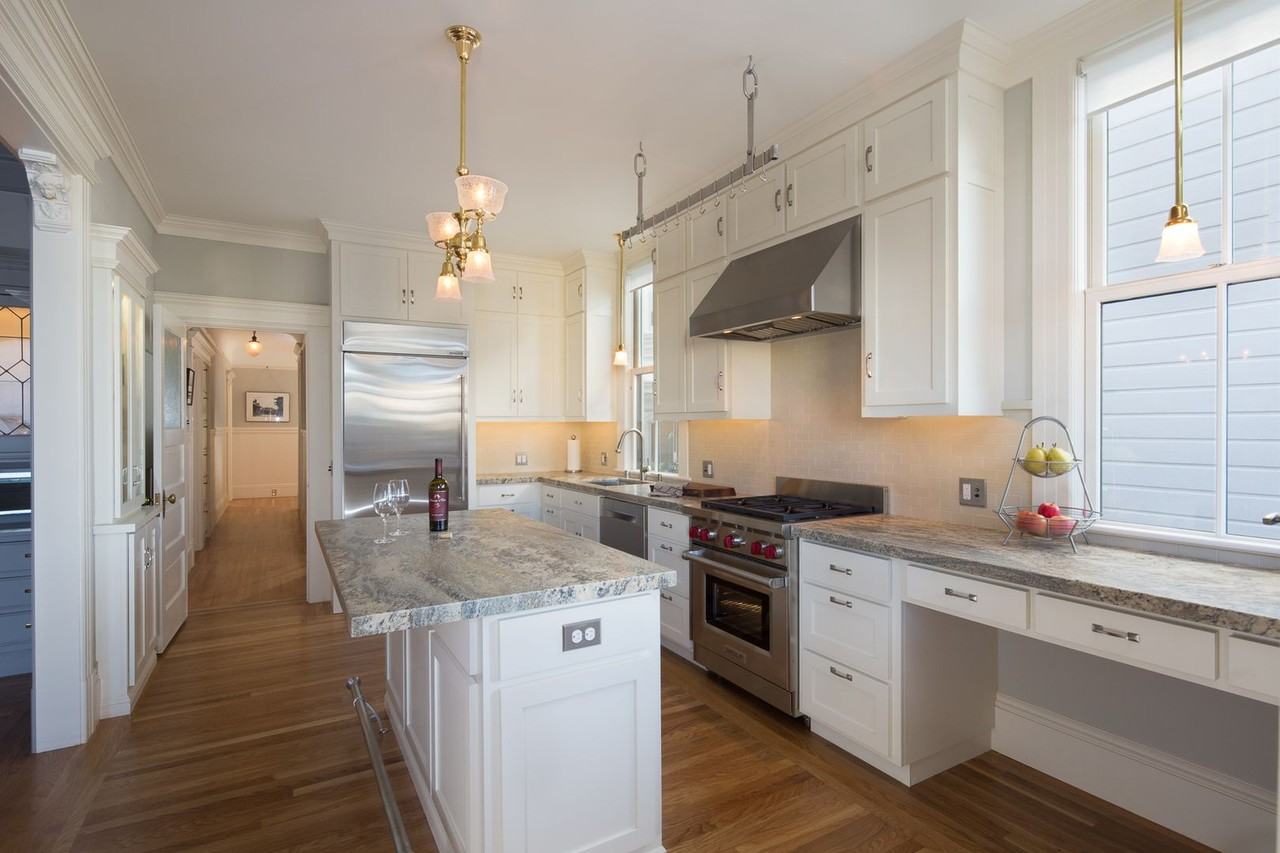 1035 Dolores St - Photo 3 of 28