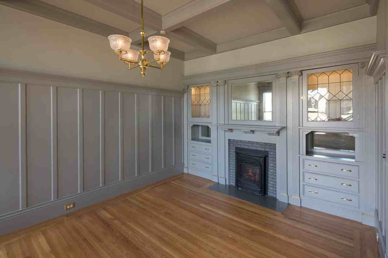 1035 Dolores St - Photo 4 of 28
