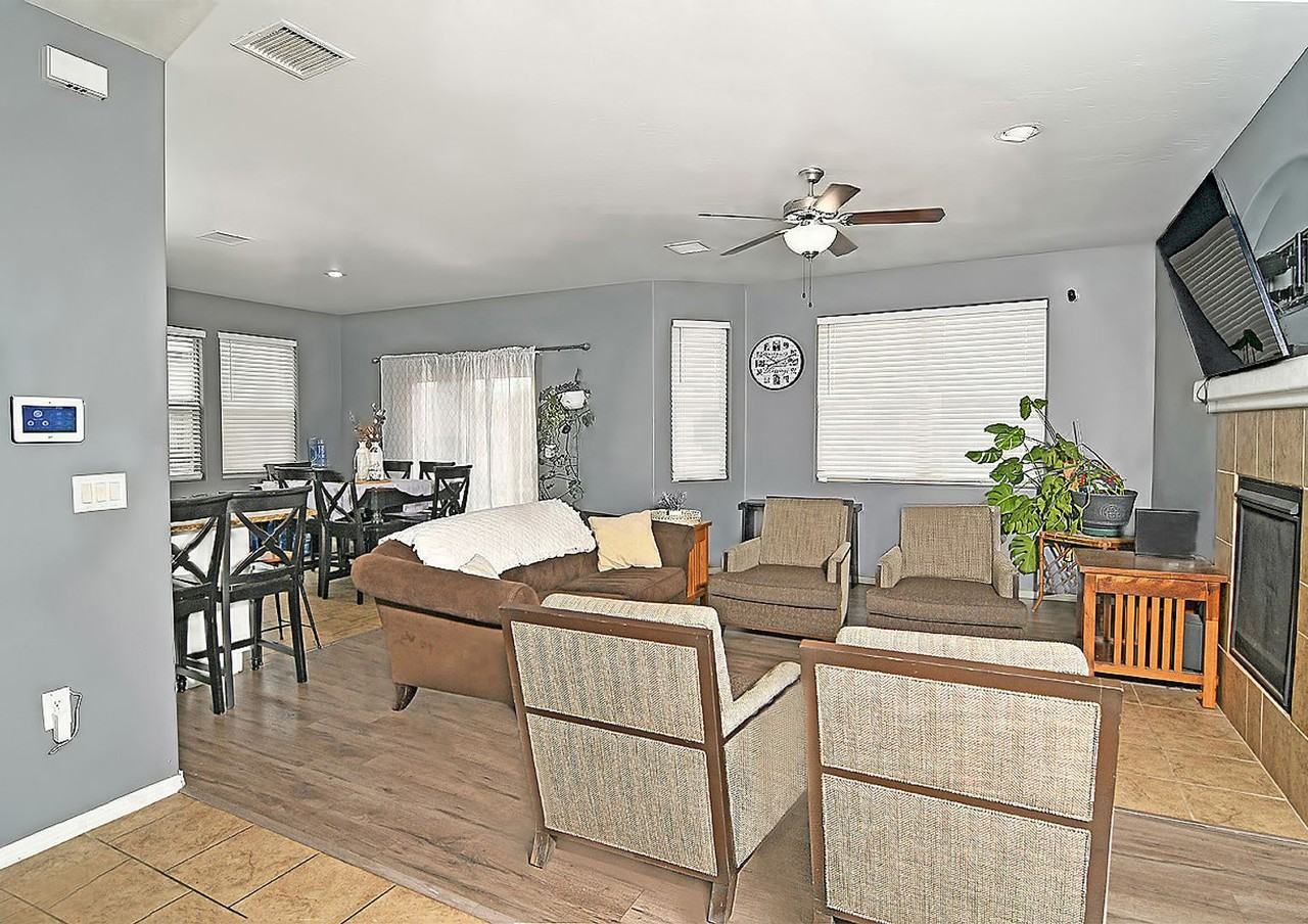 4965 Kenmore Rd - Photo 3 of 18