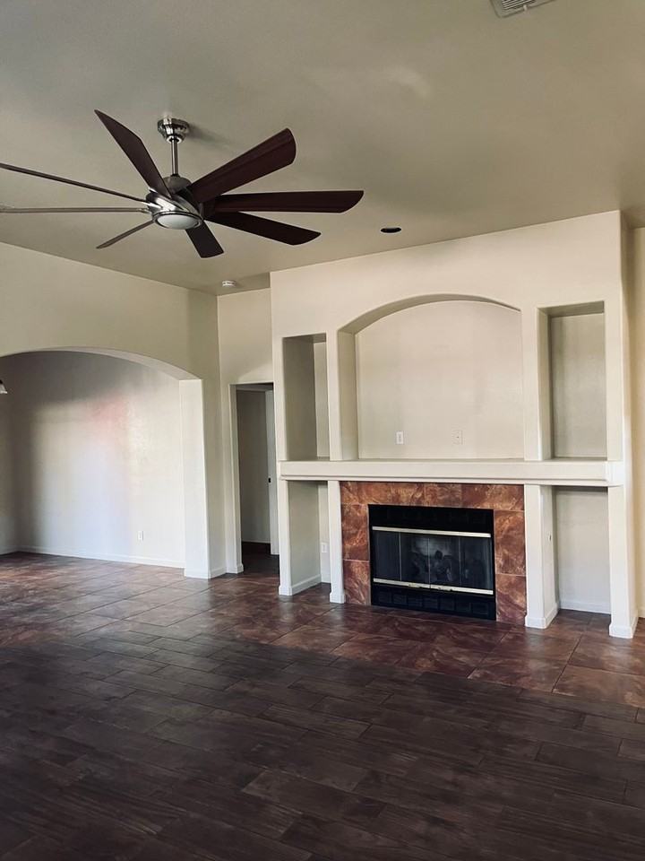 1856 N June Ave - Photo 3 of 24