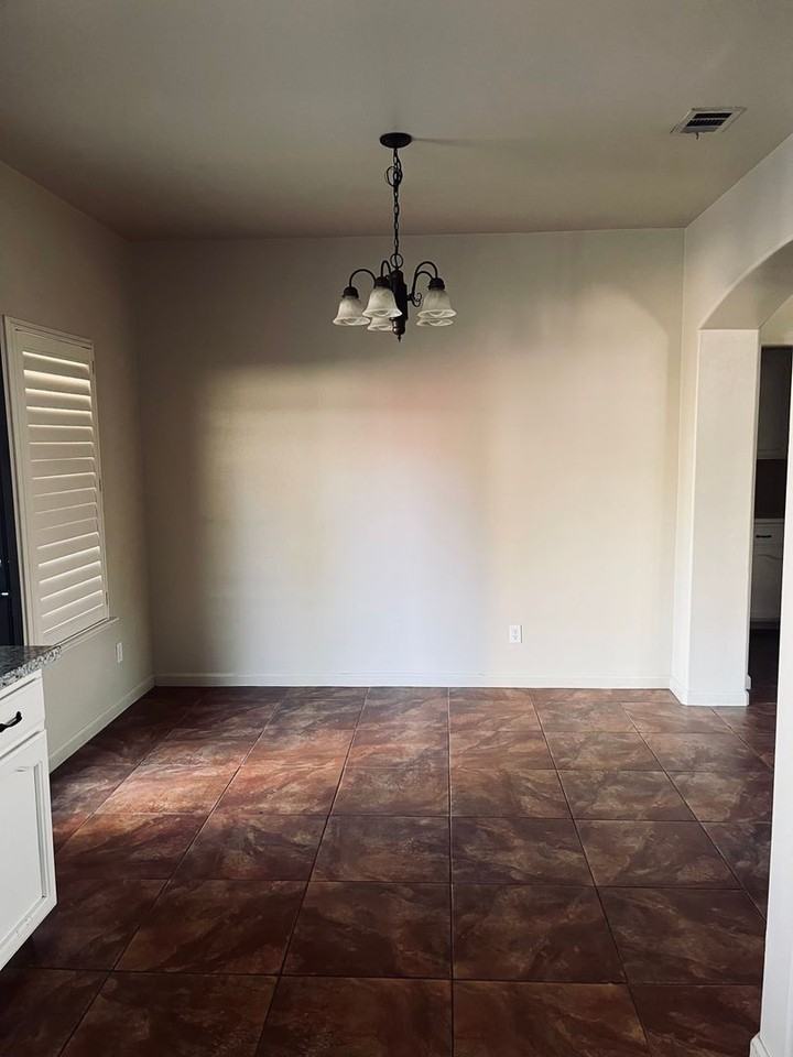 1856 N June Ave - Photo 5 of 24