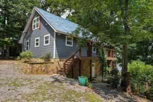 featured image of 357 Russell Ln
