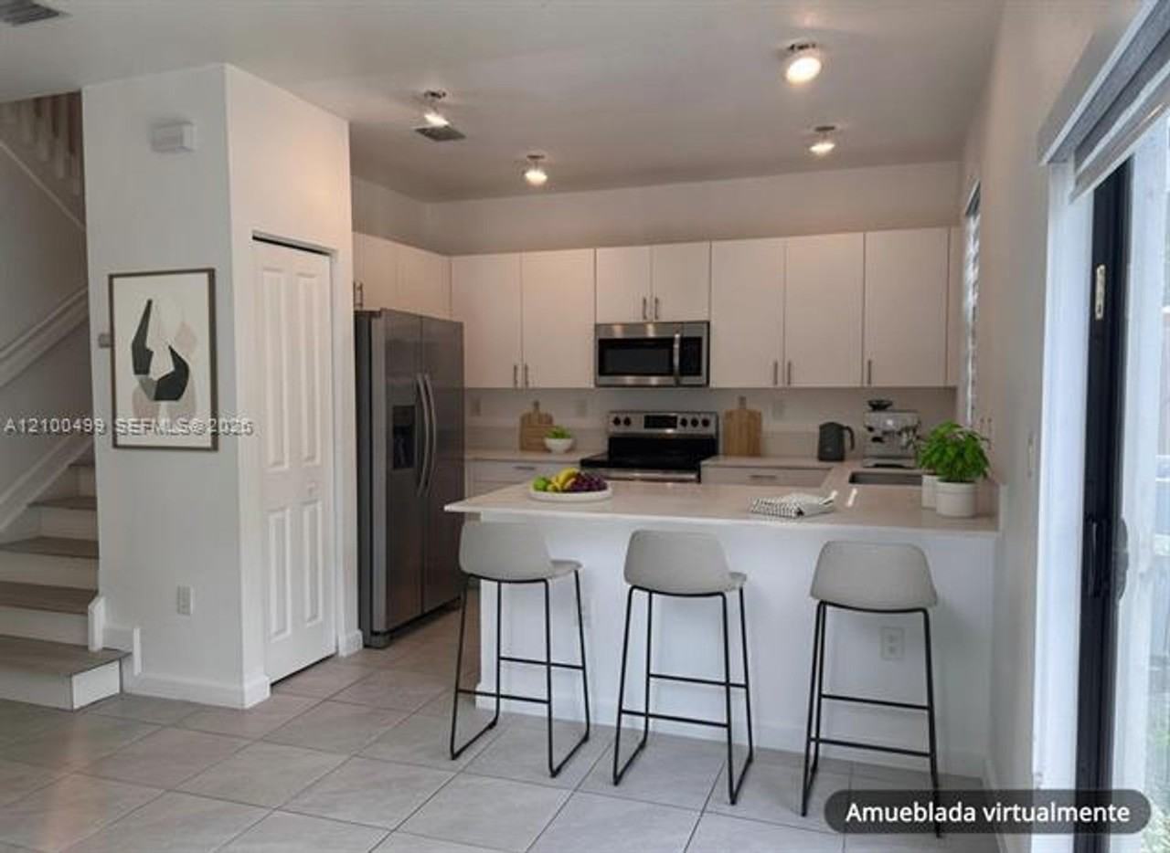 12978 12978 SW 232nd Ter th 12978 - Photo 2 of 13