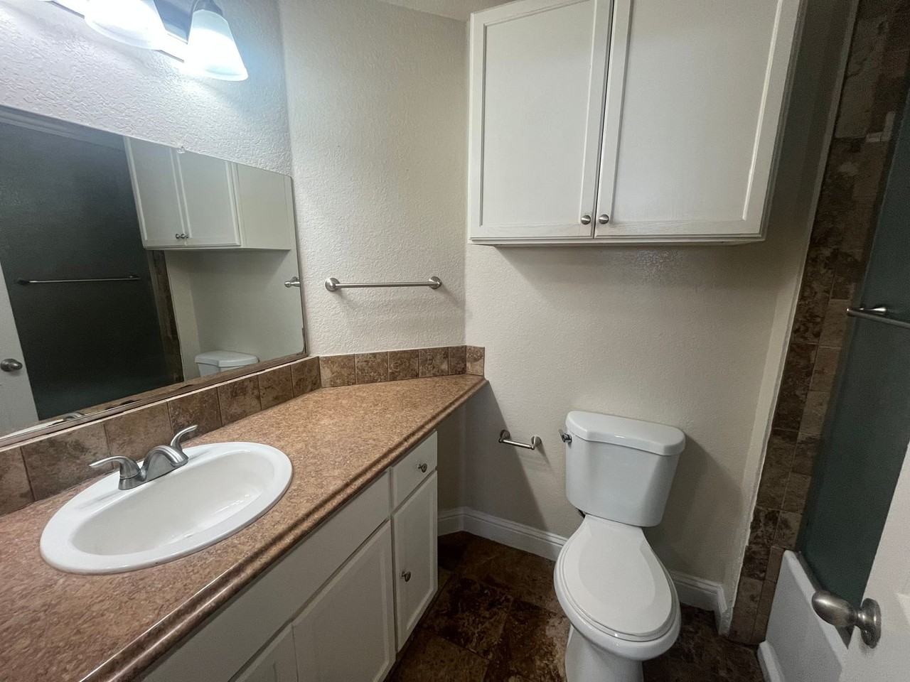 1525 Prospect Ln - Photo 5 of 10