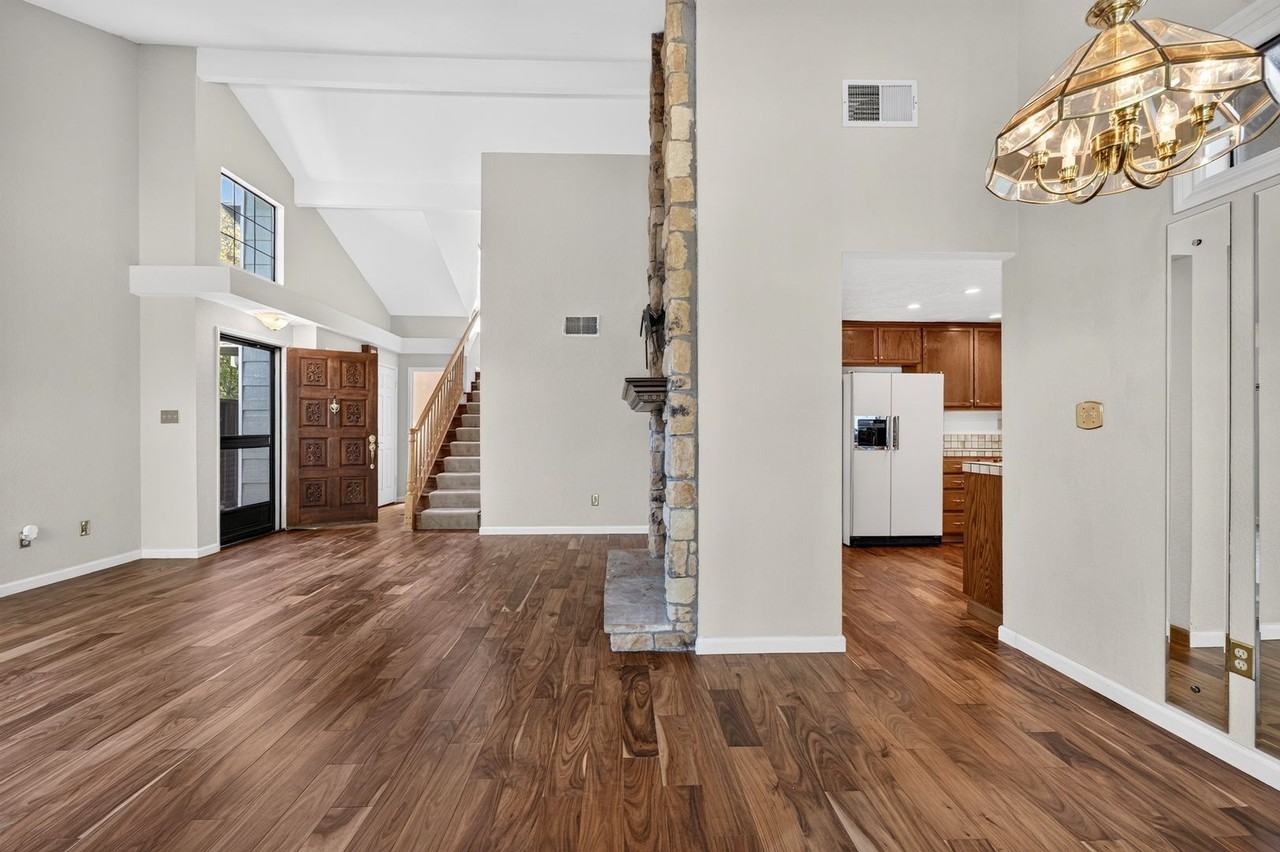 2119 Quiet Lake Pl - Photo 7 of 31