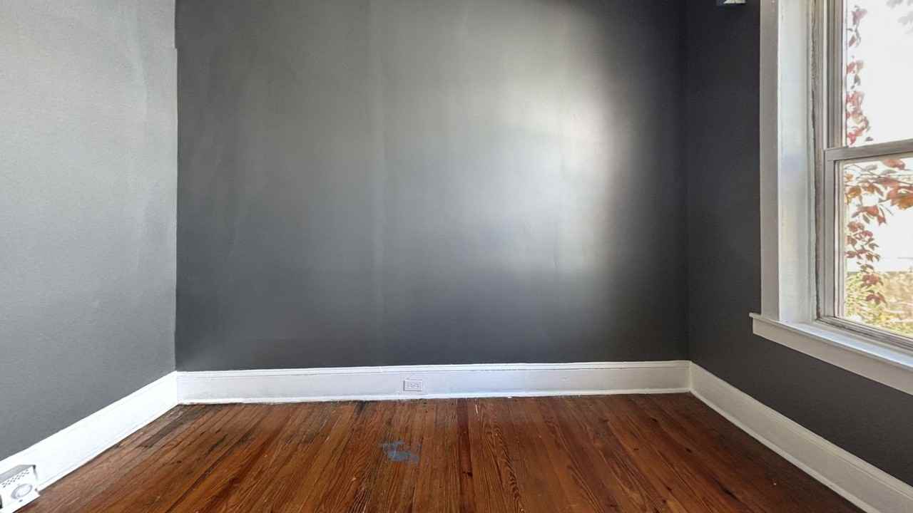 1911 Mckean St - Photo 7 of 10