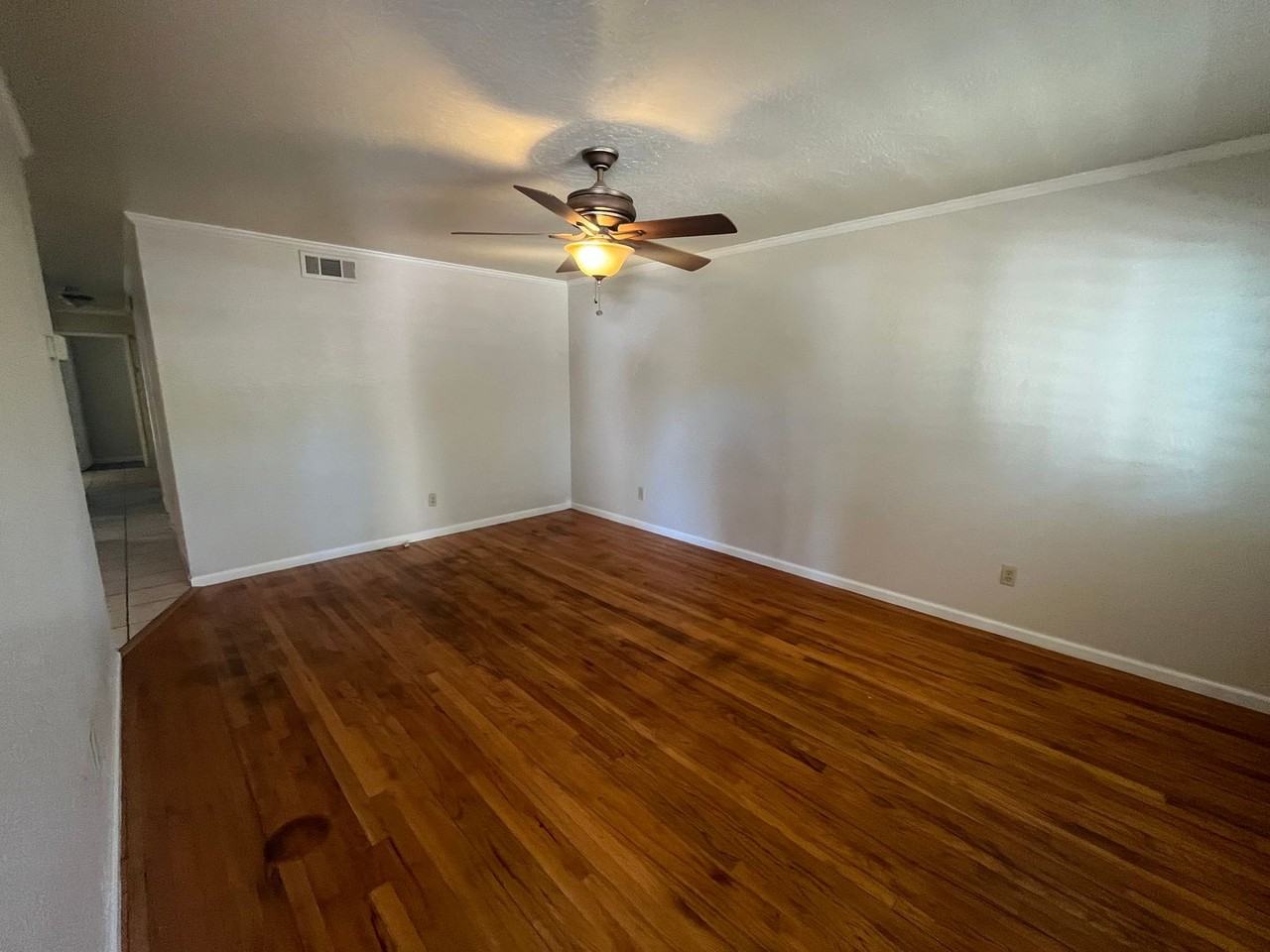 1808 Skylane Way - Photo 3 of 15