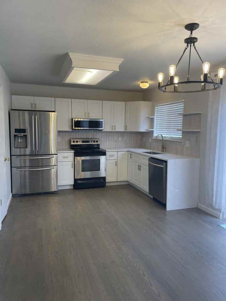 2354 S Zeno St #1 - Photo 5 of 23