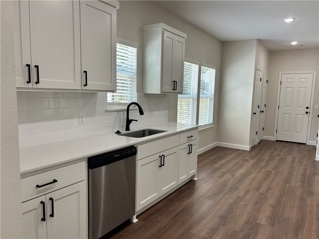 206 W Maple Ave #C - Photo 4 of 17