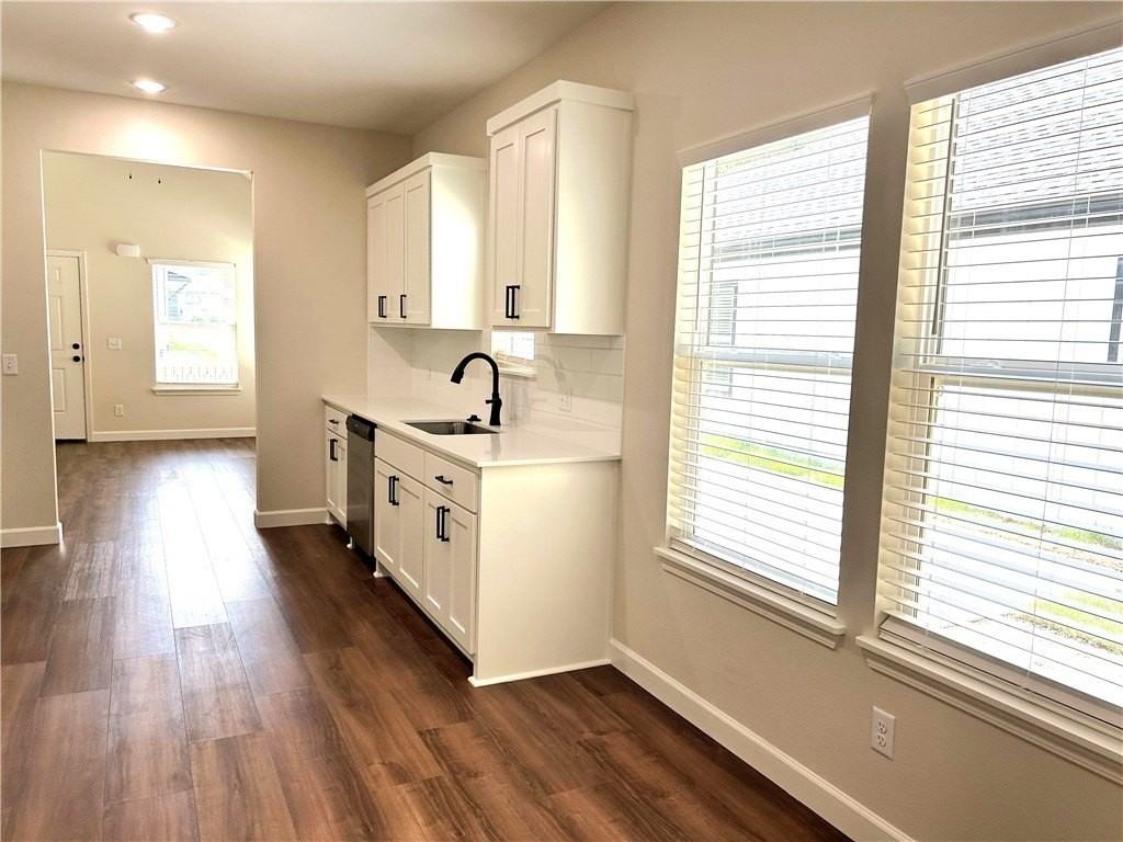 206 W Maple Ave #C - Photo 6 of 17