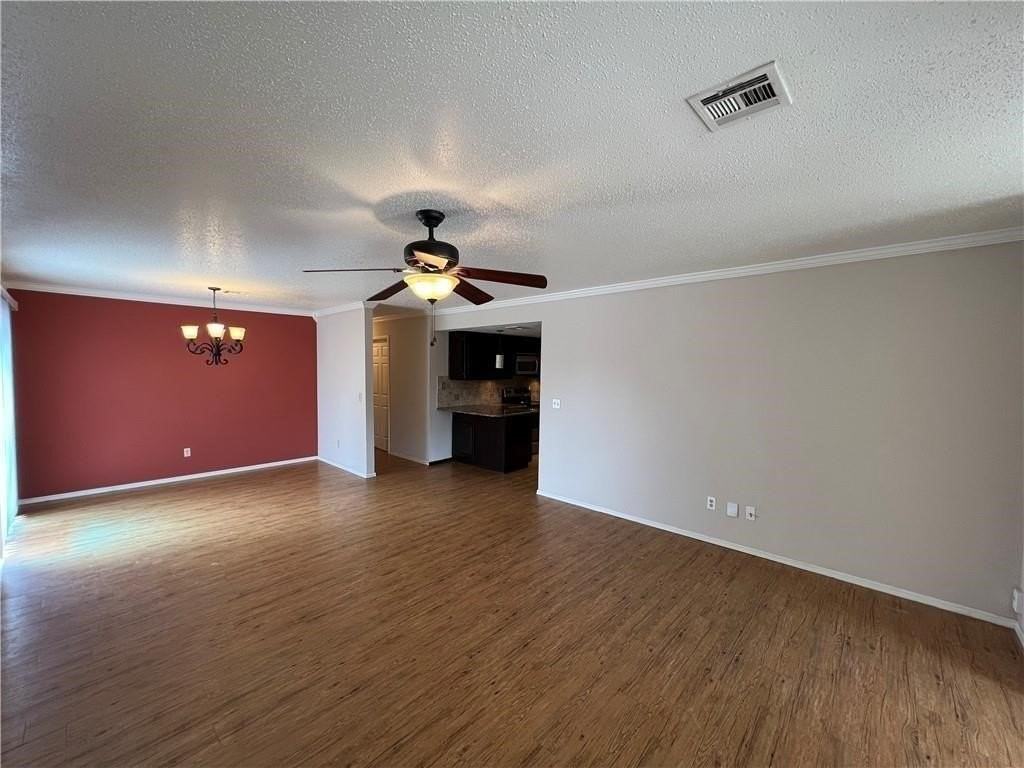 322 S 11th Pl - Photo 6 of 15