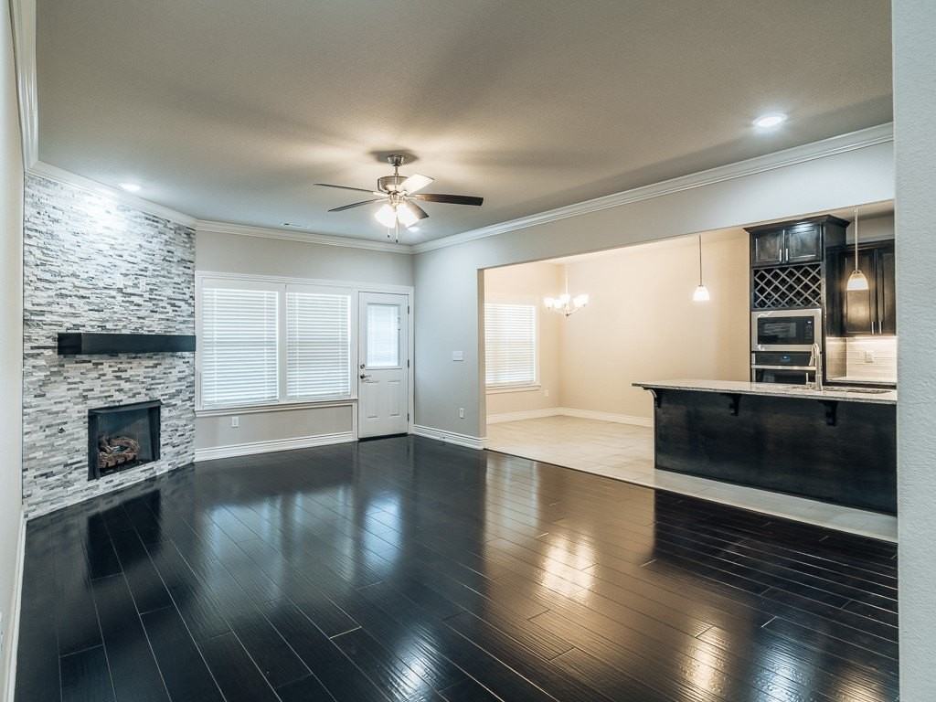 850 Ann Pl - Photo 6 of 37