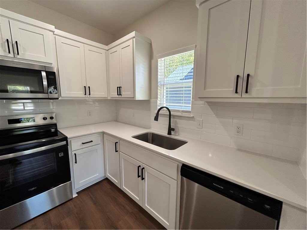 206 W Maple Ave #B - Photo 7 of 18