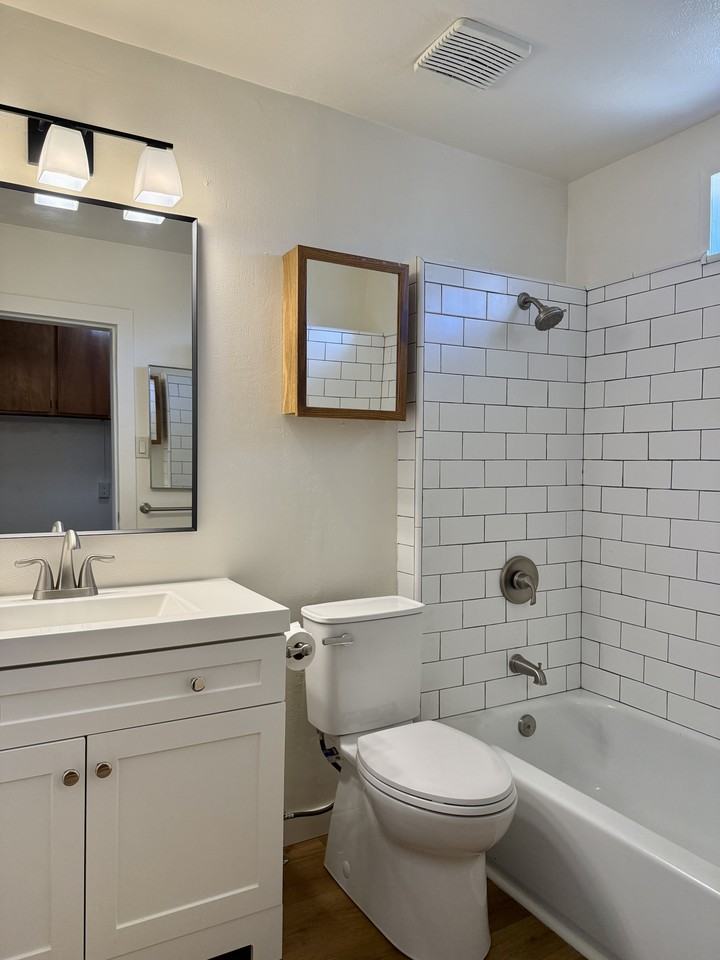 75 First St #1 - Photo 2 of 9