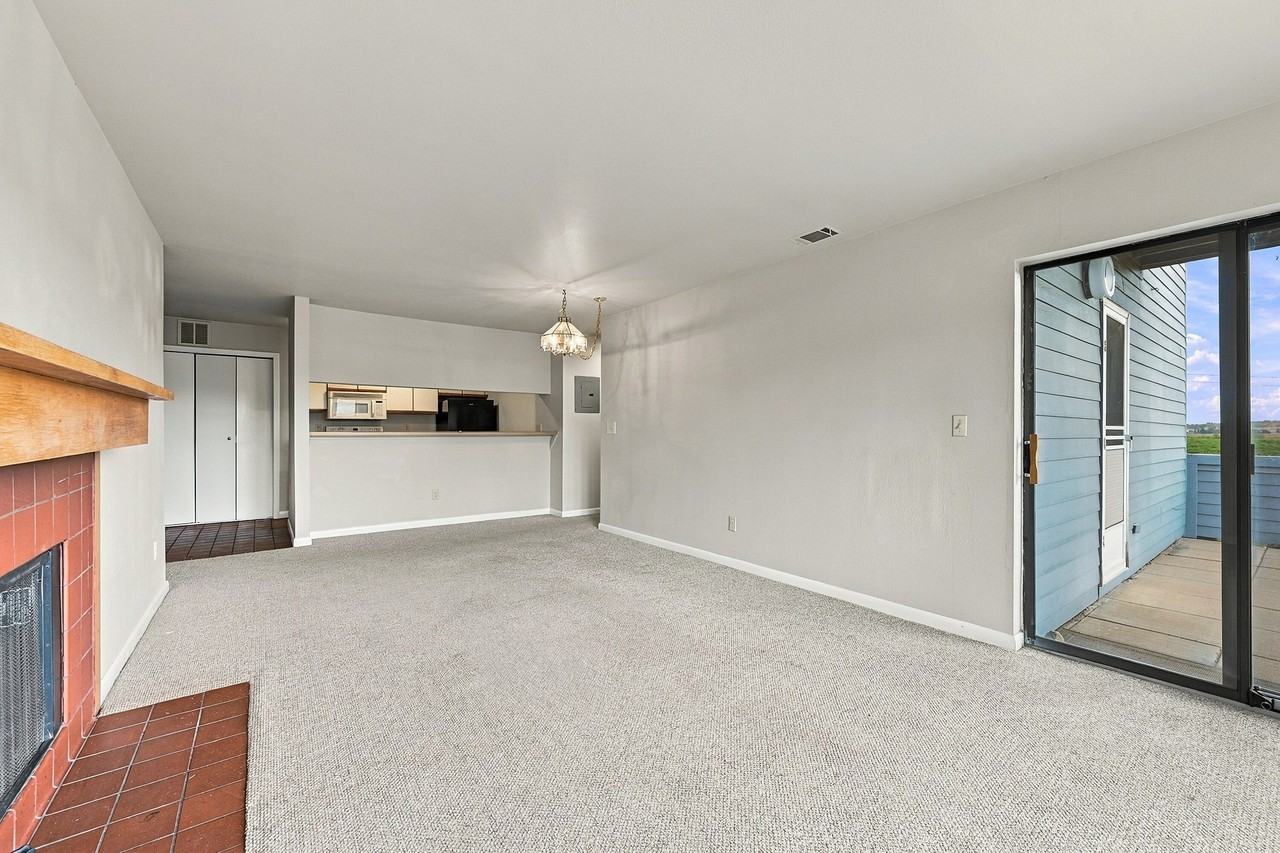 1592 Bradley Dr #1 - Photo 6 of 17