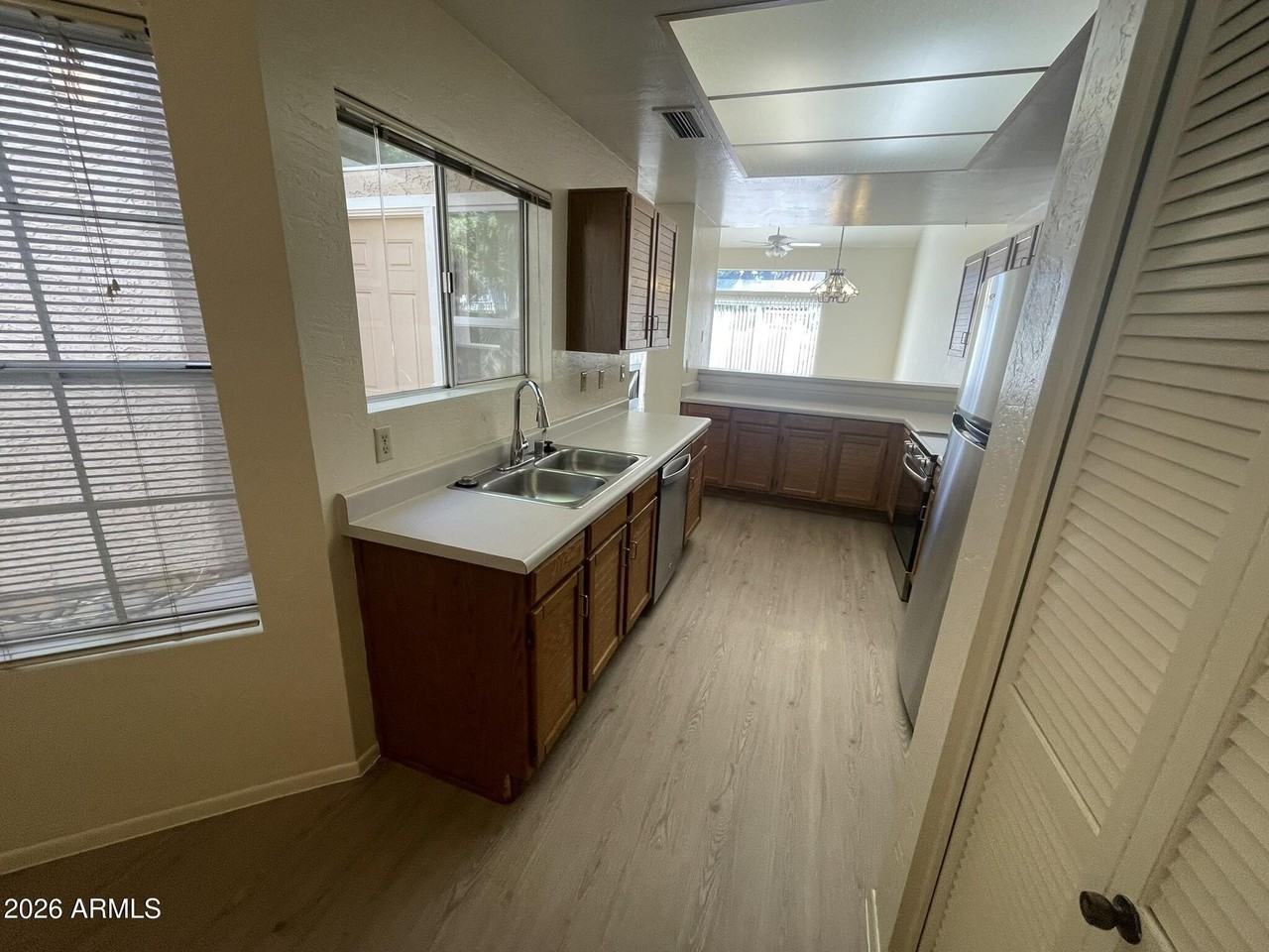 6725 S Wilson St - Photo 7 of 14