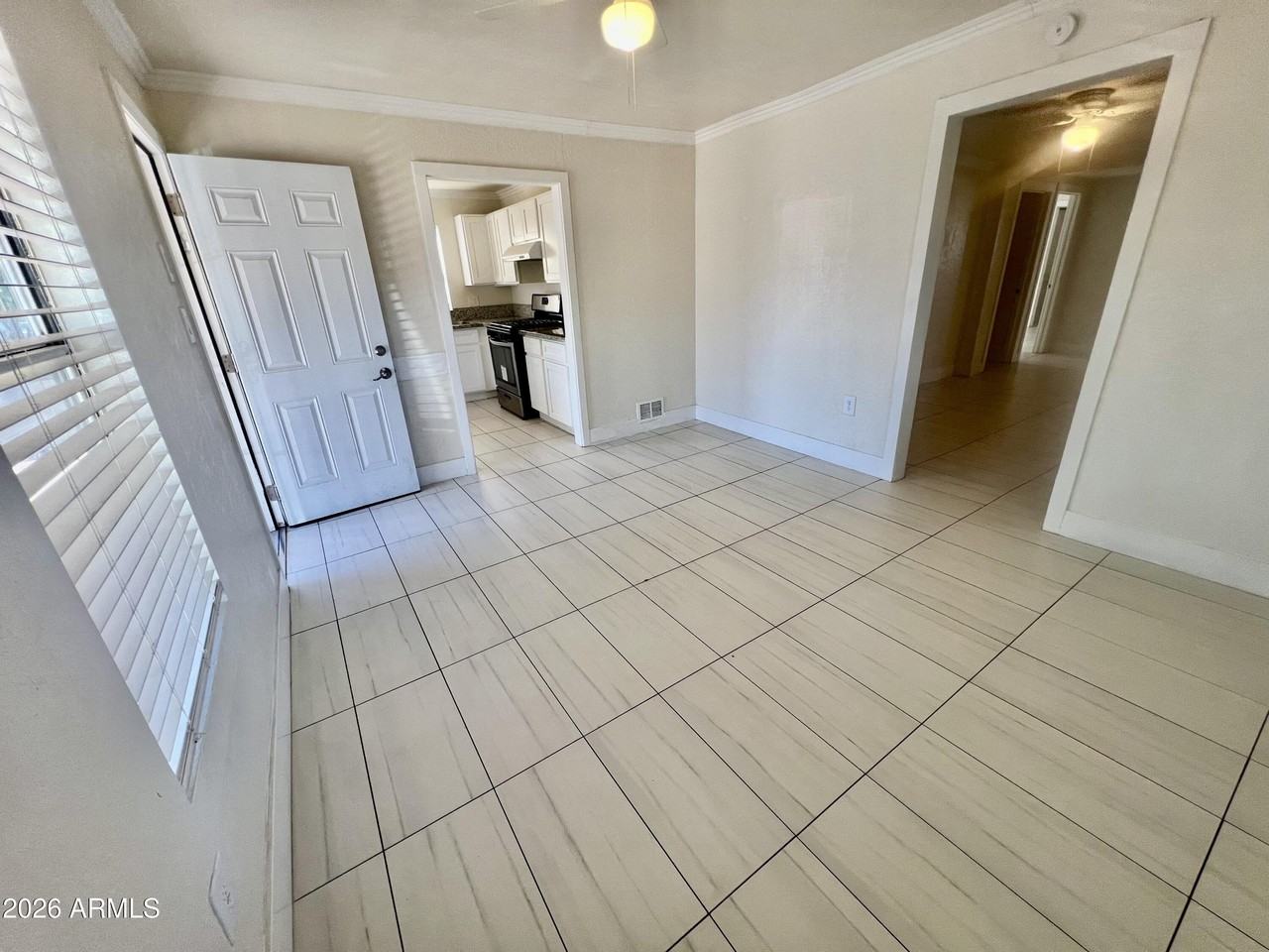 9622 N 12th Ave - Photo 5 of 30