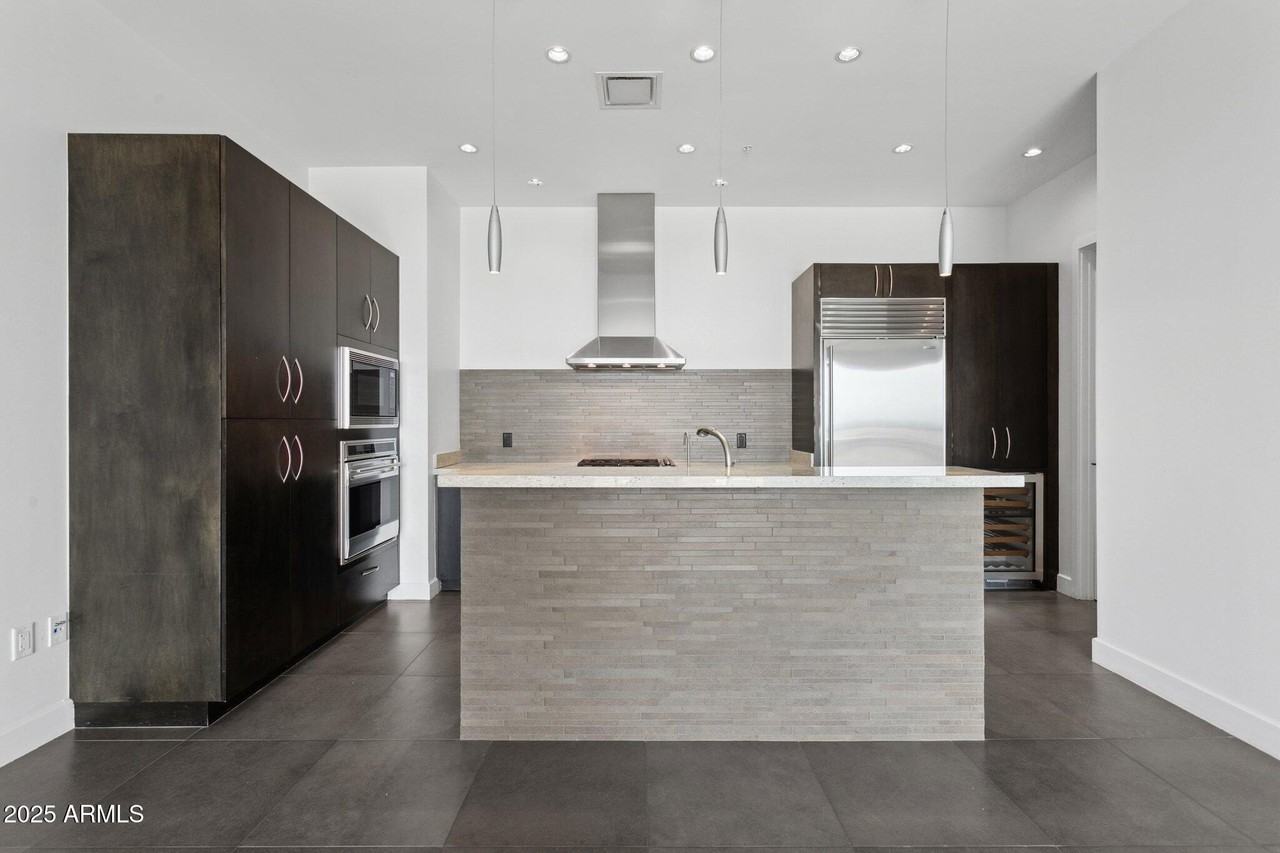 15215 N Kierland Blvd #733 - Photo 7 of 32