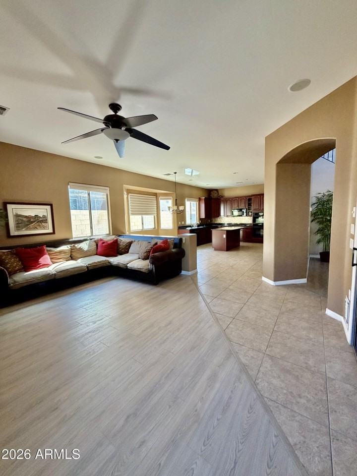 2280 E Indigo Dr - Photo 5 of 7