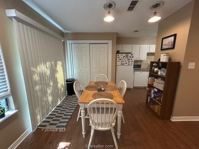 1606 Lemon Tree Ln - Photo 7 of 18