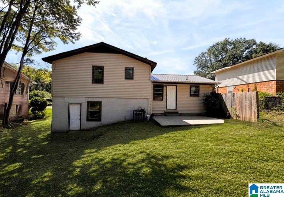 2504 Watson Rd - Photo 2 of 14