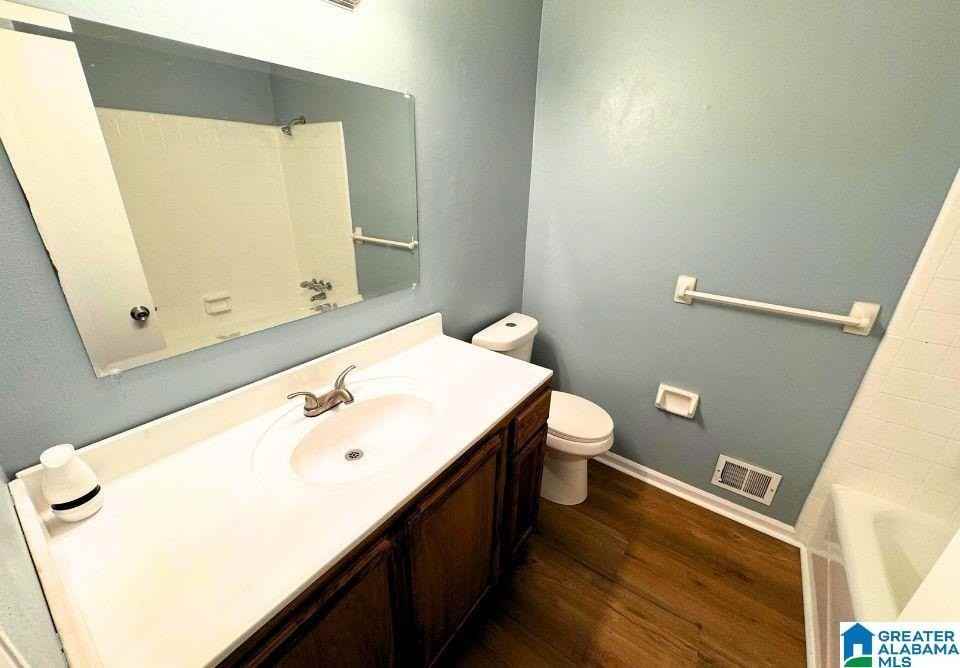 2504 Watson Rd - Photo 5 of 14