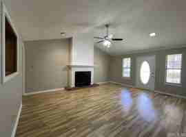 featured image of 1918 Doris Dr