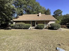 featured image of 1918 Doris Dr