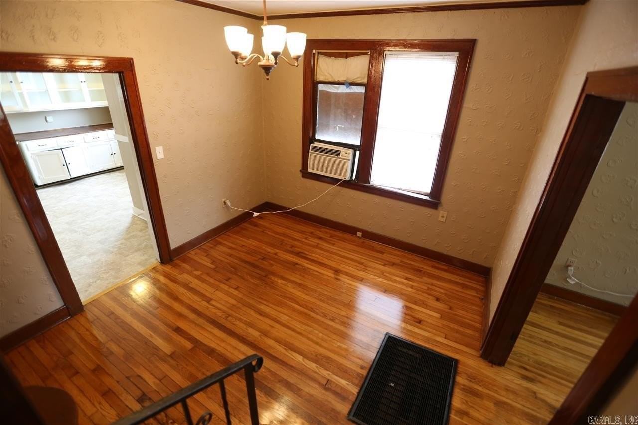 301 Thayer St #B - Photo 7 of 25
