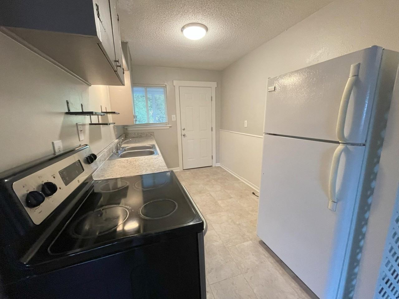 314 S Moore Rd - Photo 6 of 14