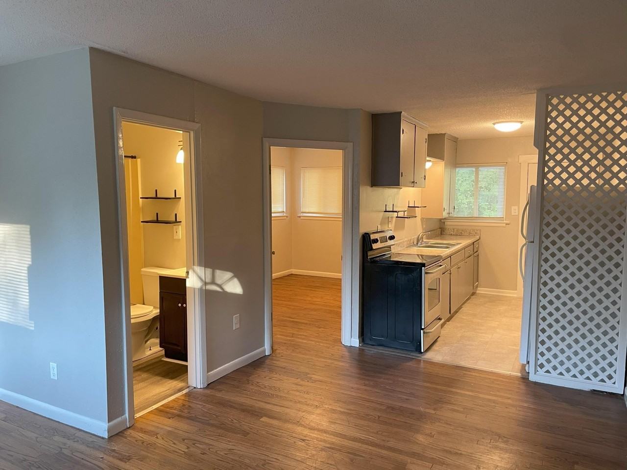 314 S Moore Rd - Photo 7 of 14