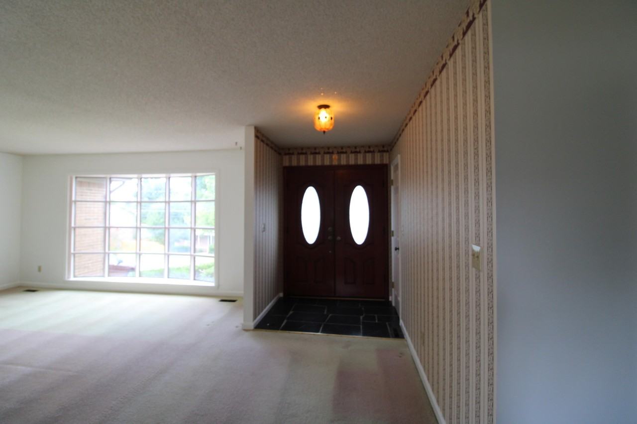 2836 Nile Rd - Photo 5 of 37