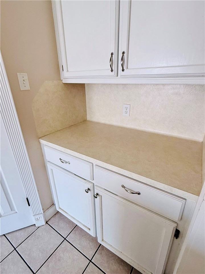 4645 Vail St - Photo 7 of 25