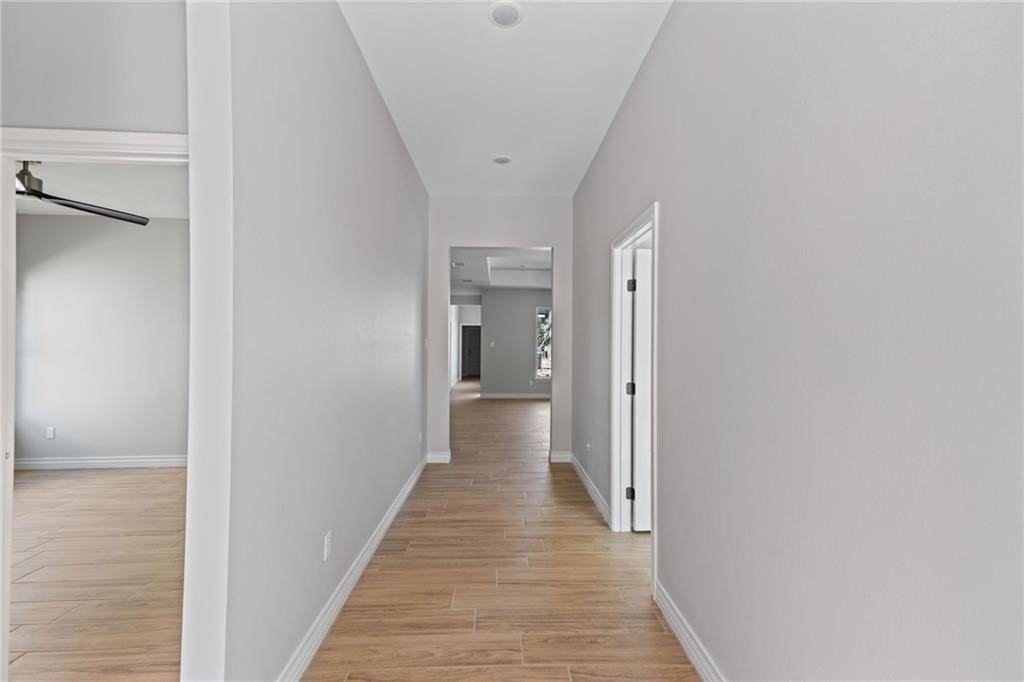 530 Cole St - Photo 5 of 20