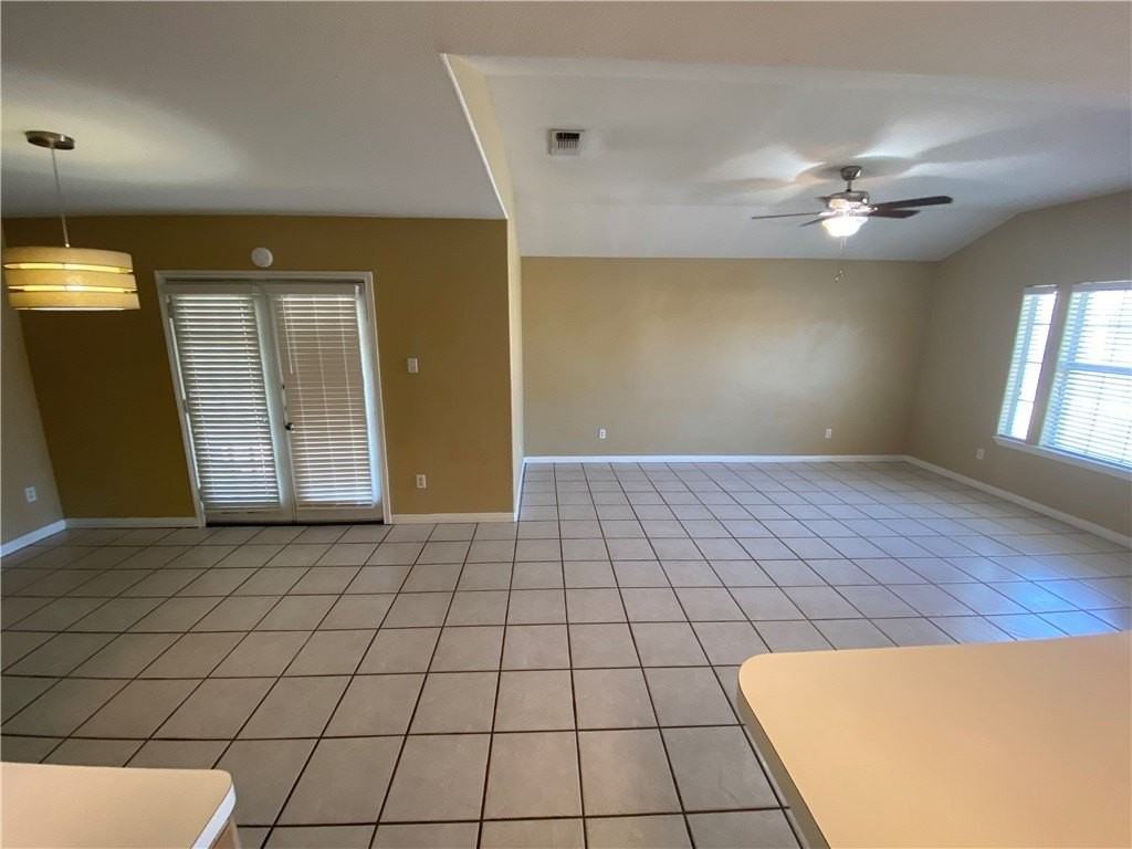 15410 Cruiser St #B - Photo 2 of 21