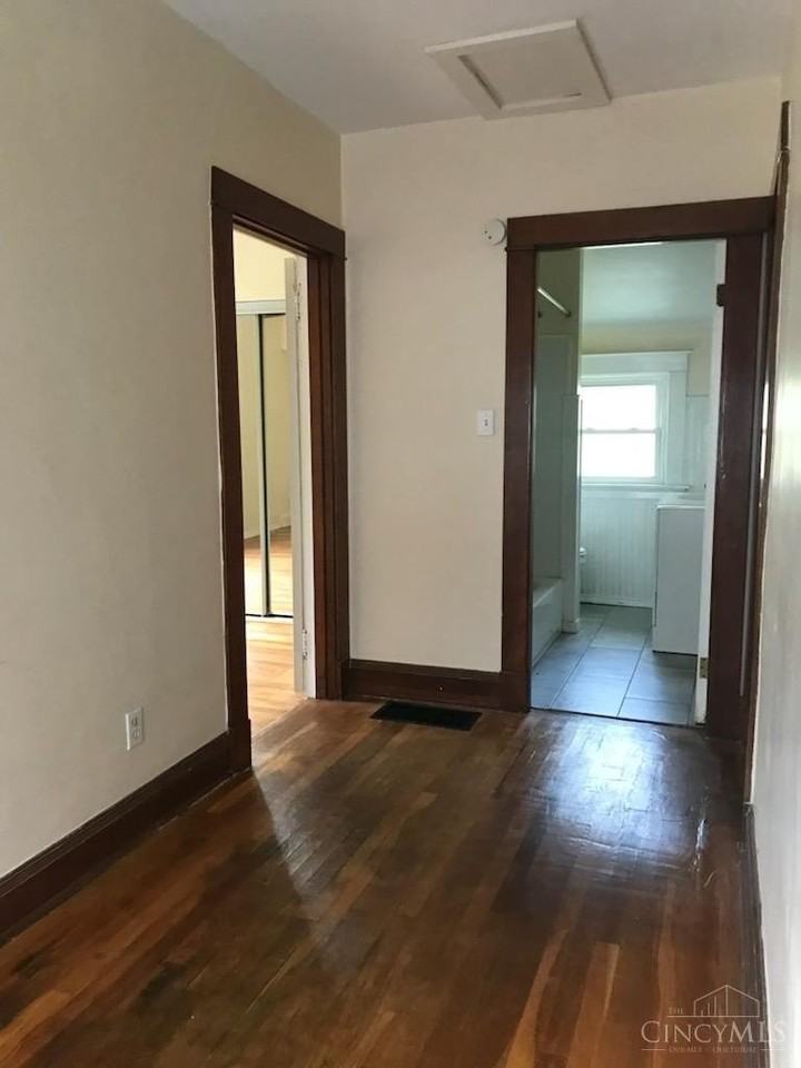 876 Beech Ave - Photo 2 of 16
