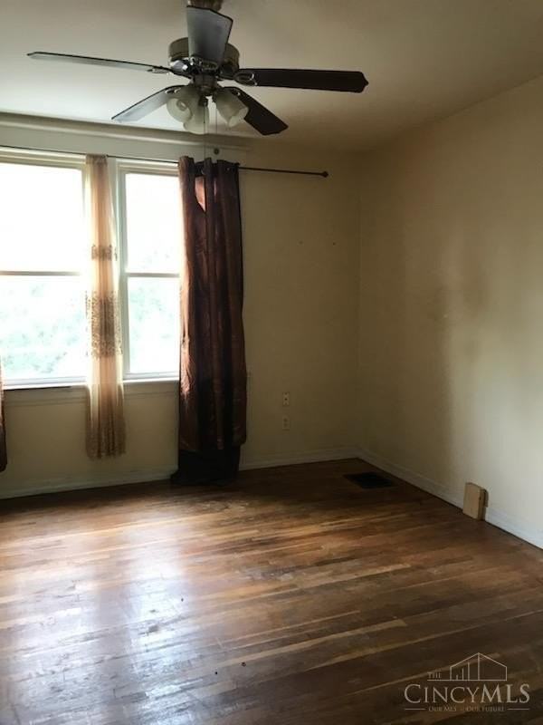 876 Beech Ave - Photo 3 of 16