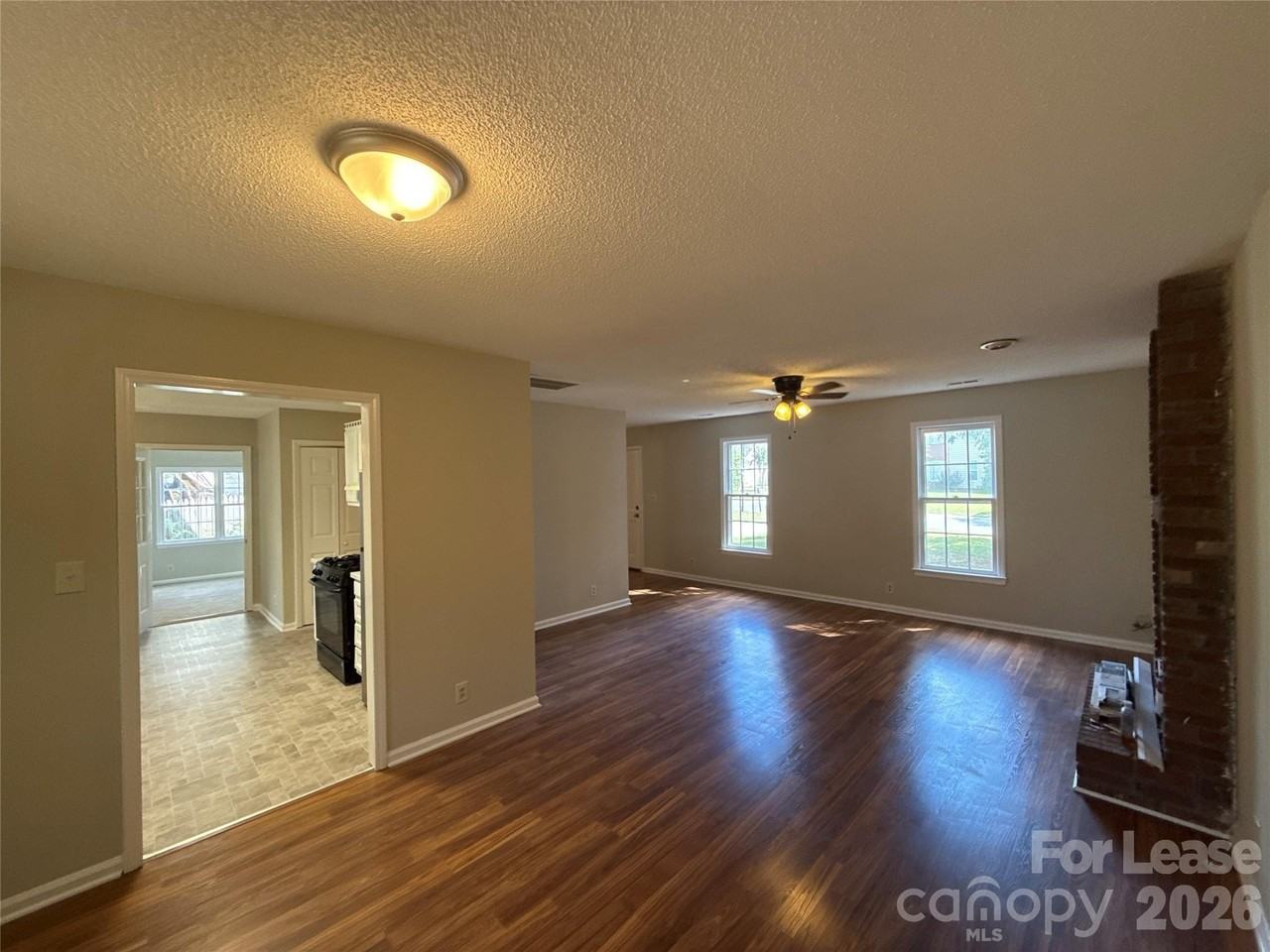 3505 Fortis Ln - Photo 5 of 18