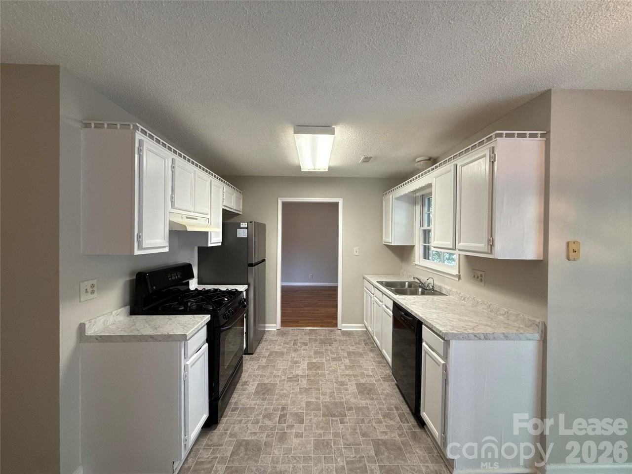 3505 Fortis Ln - Photo 6 of 18