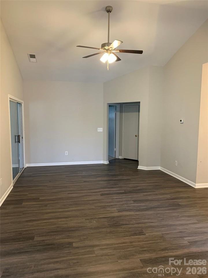 5012 Windcrest Way - Photo 3 of 14
