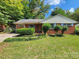 1621 Eastway Dr - Photo 1 of 1