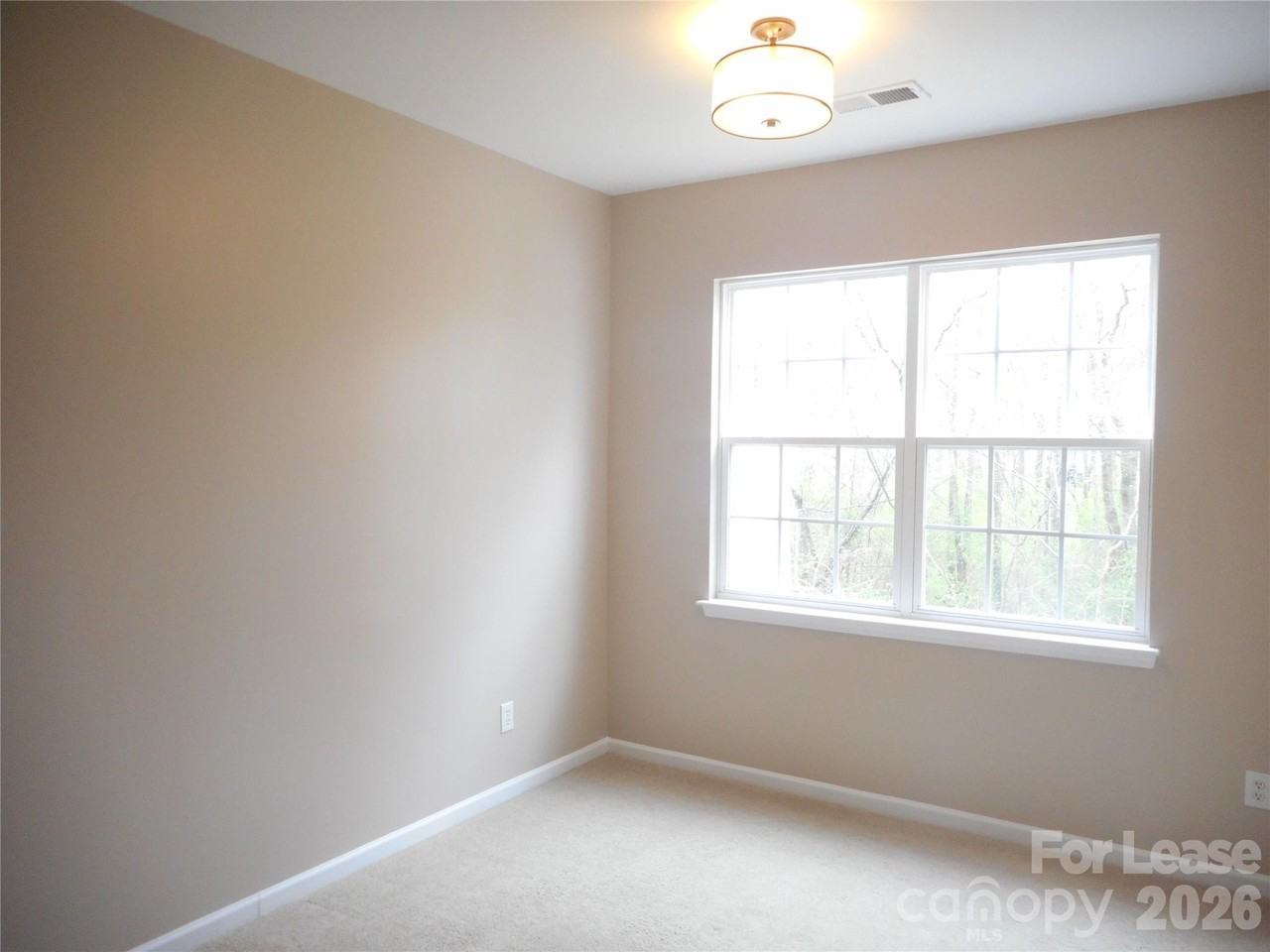 14622 Lions Paw St - Photo 4 of 18