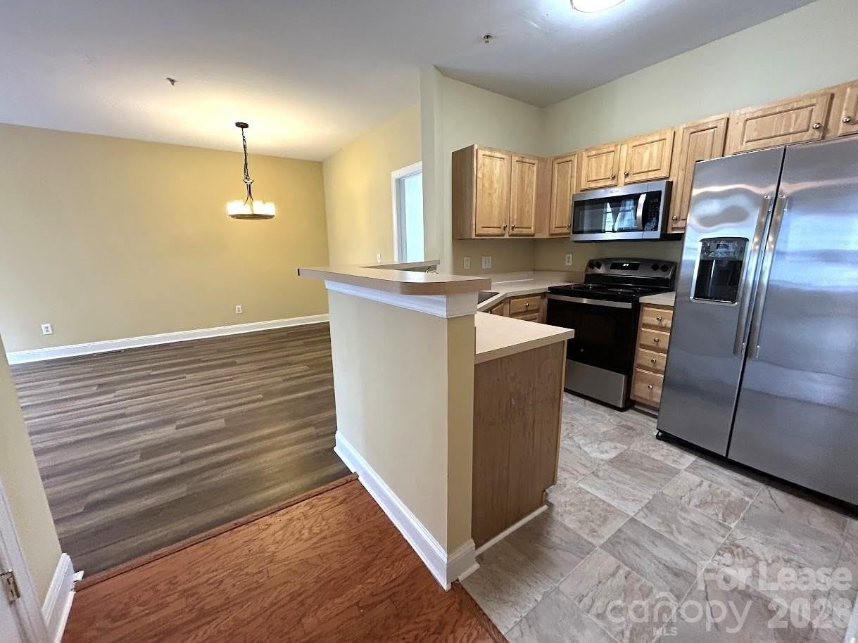 6724 Mallard Park Dr - Photo 2 of 31