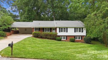 featured image of 926 Shady Bluff Dr