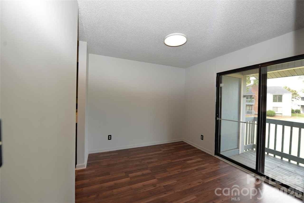 11163 Harrowfield Rd - Photo 6 of 18