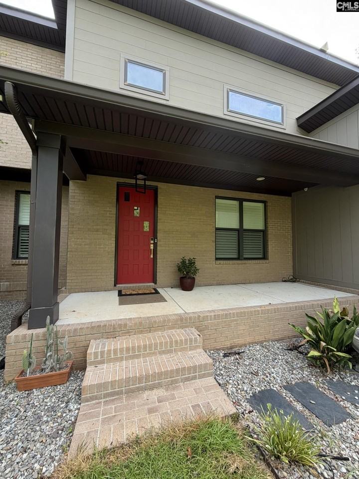 110 Sterling Pt - Photo 2 of 41