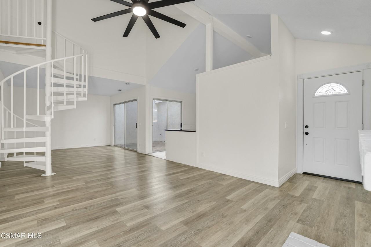 160 S Birchwood St - Photo 2 of 25