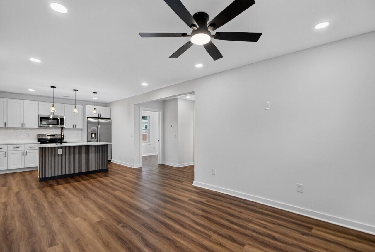 2651 Lawrence St - Photo 7 of 30