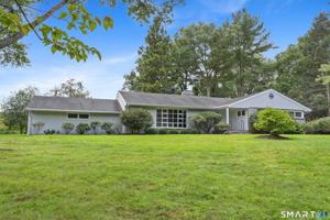 featured image of 6 Bonnie Brook Rd