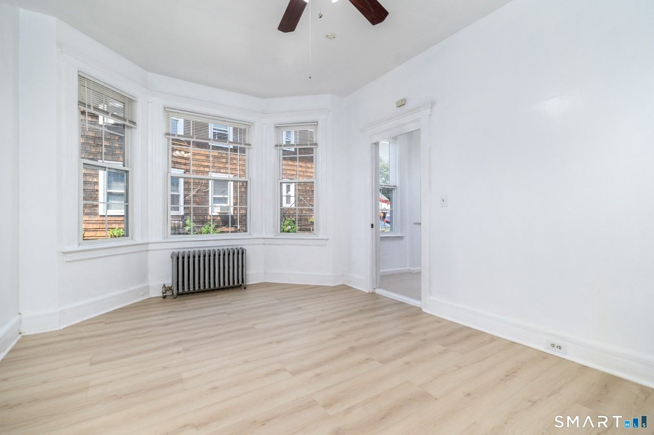 269 Washington Blvd #1 - Photo 2 of 15